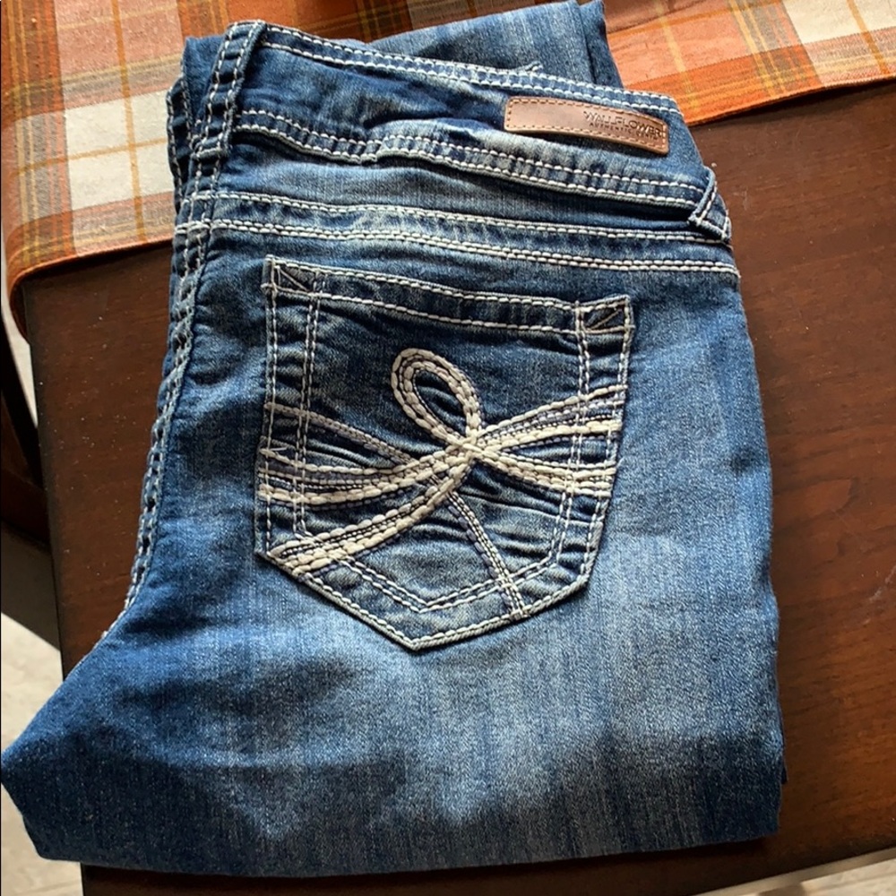 Wallflower jean